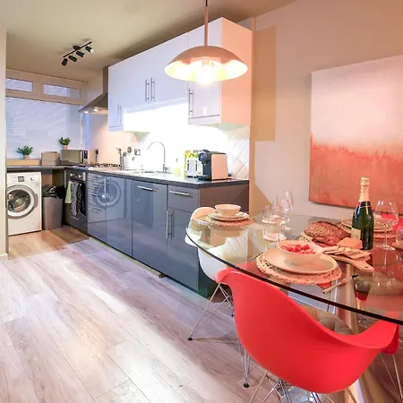 2Br 2Ba Sleeps 6 King Beds City Views E1 London Exterior photo