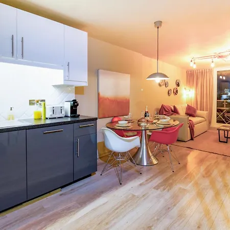 2Br 2Ba Sleeps 6 King Beds City Views E1 London Exterior photo