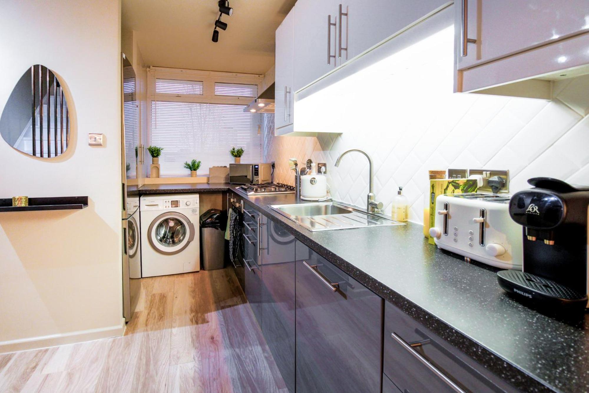 2br 2ba Sleeps 6 King Beds Views E1 Appartement