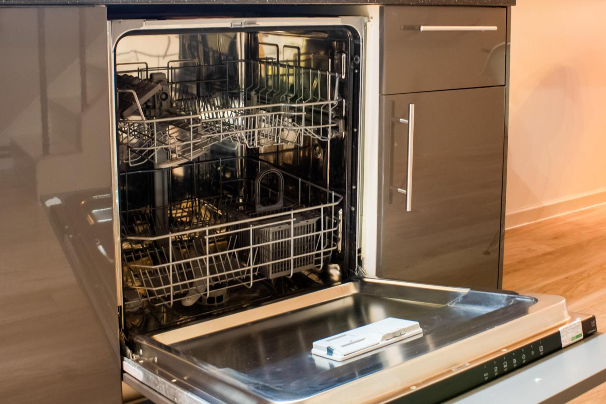 2br 2ba Sleeps 6 King Beds Views E1 Appartement Londen